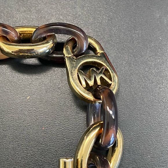 Michael Kors chunky toggle bracelet - Picture 4 of 7